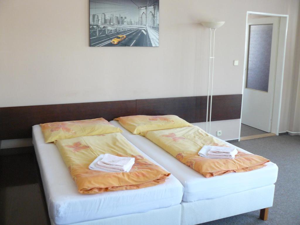 Hotel Bila Ruze Brünn Zimmer foto